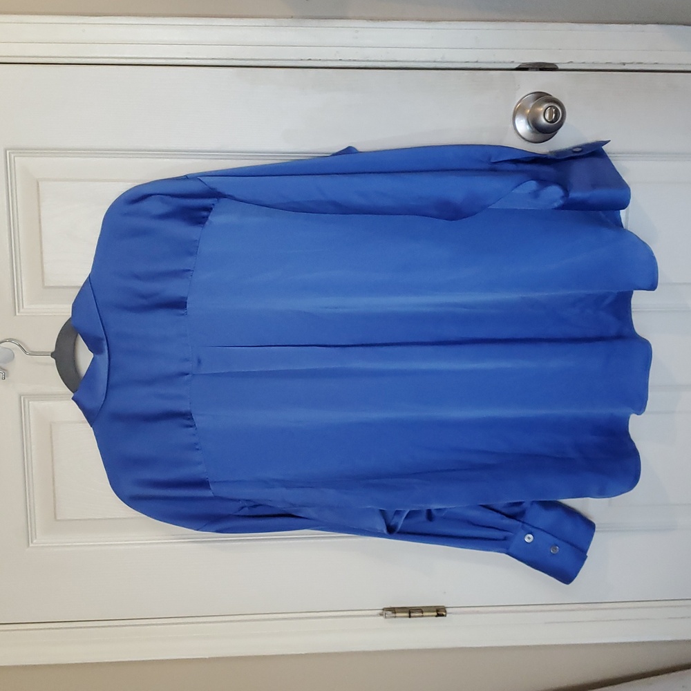 Loft Blouse - Picture 2 of 6